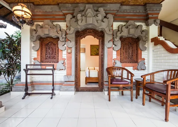 Front Danau Tamblingan St Bali 3* サヌール
