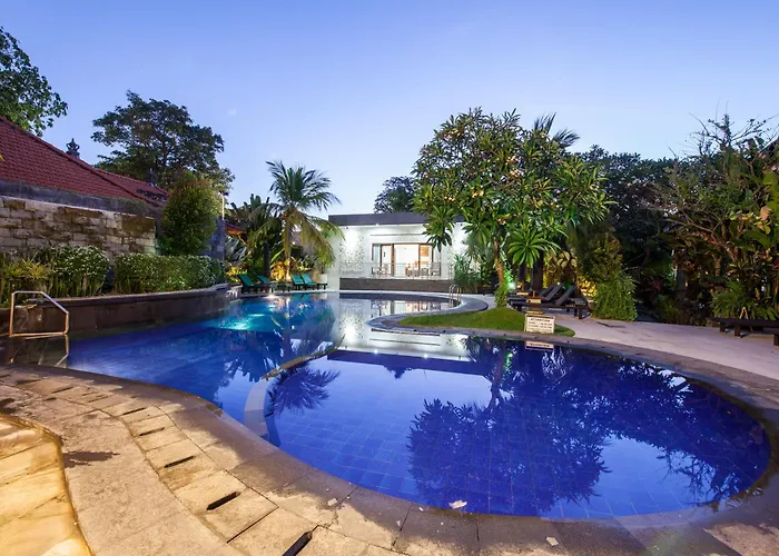 Front Danau Tamblingan St Bali 3* サヌール